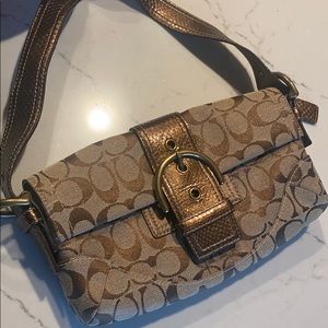 EUC Authentic Coach Purse!
